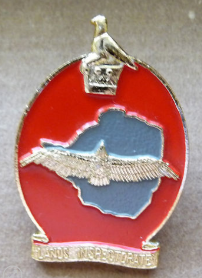 Rhodesia Lands Inspectorate cap badge (front)