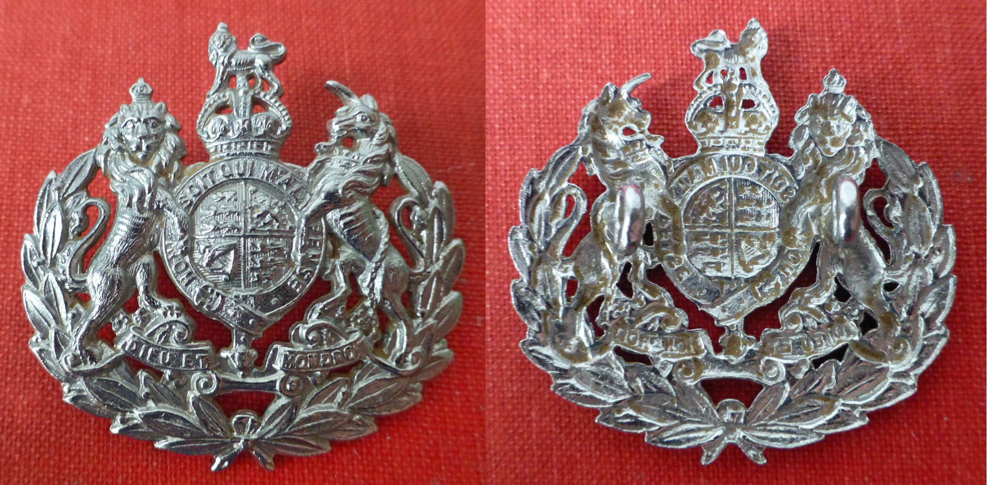 SOUTHERN RHODESIA PRISON SERVICE SENIOR WARDEN RHODESIAN AFRICA VINTAGE KC BADGE